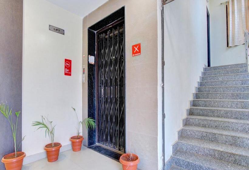 Hotel Oyo Premium Shamshabad 2