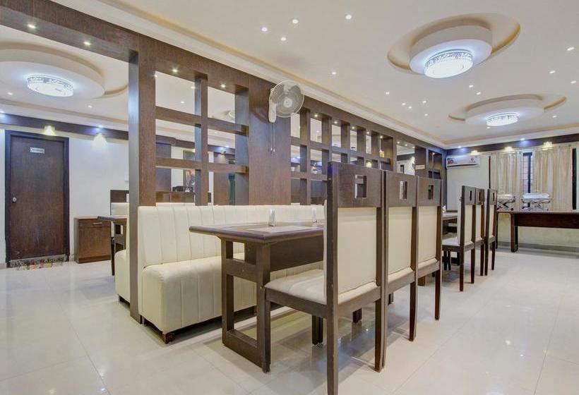 Hotel Oyo Premium Shamshabad 6