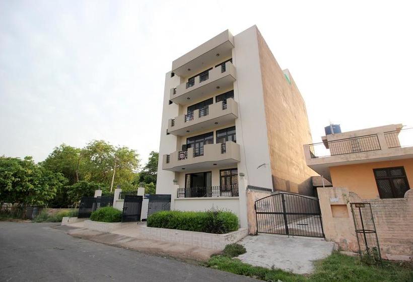 Hotel The Royal Suit Apartment Noida Uttar Pradesh