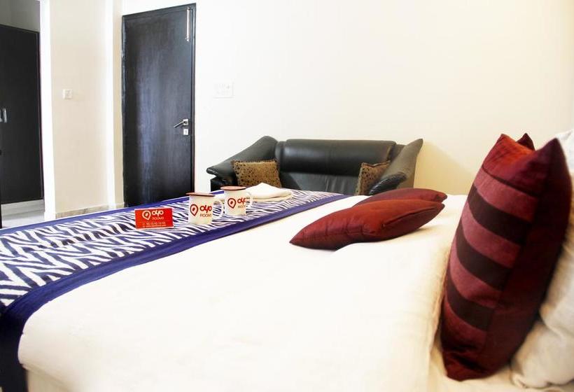 Hotel The Royal Suit Apartment 13