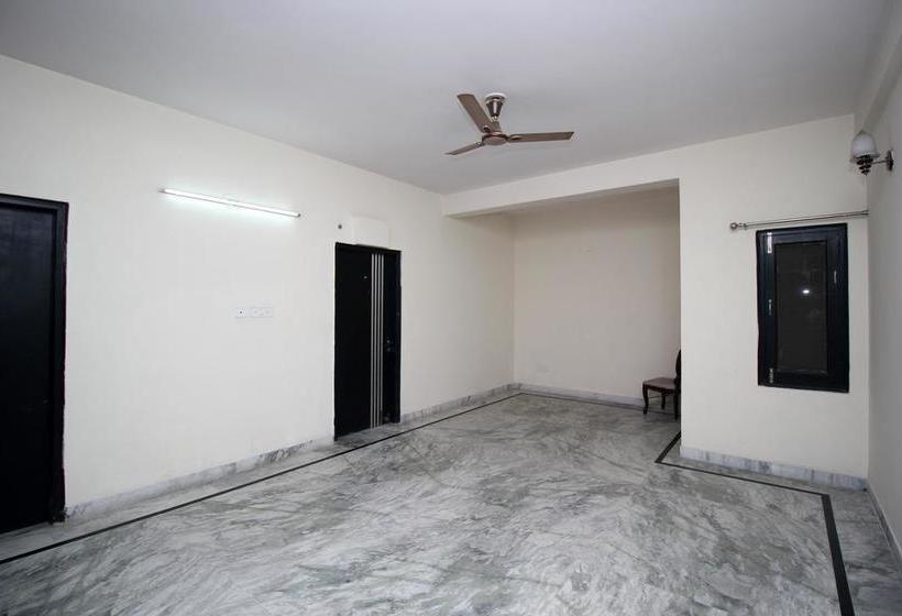 Hotel The Royal Suit Apartment 3