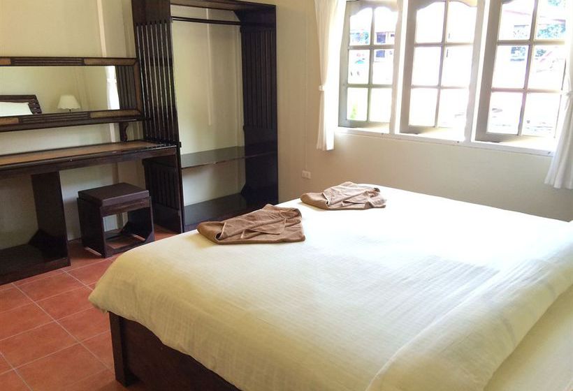 Resort Coral View Maehaad Serviced Apartment 3