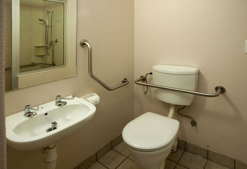 Hotel Road Lodge East London 1