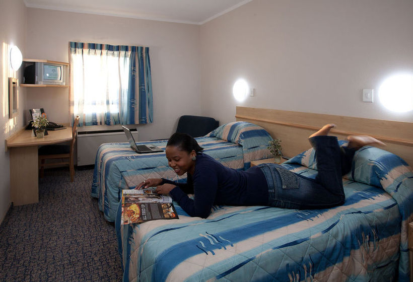 Hotel Road Lodge East London 5