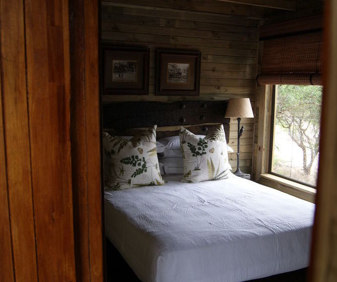 Hoedspruit Endangered Species Centre 9