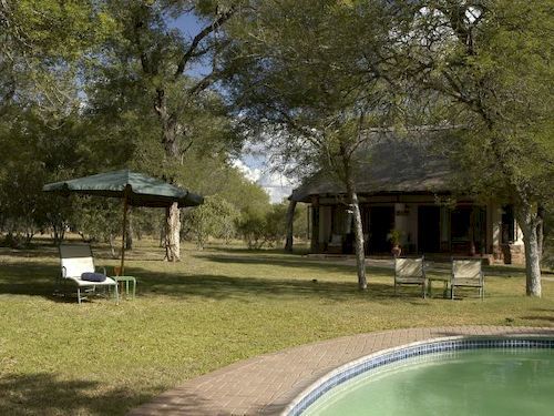 Hotel N'kaya Game Lodge 11