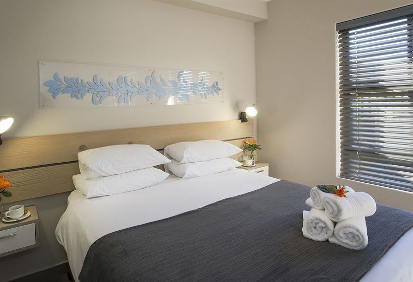 Burgundy Luxury Apartments 3