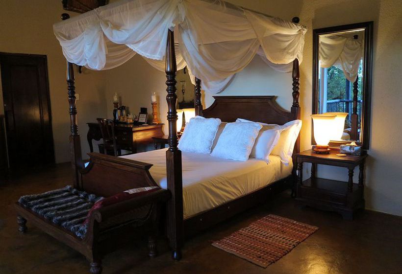 Hotel Mvuradona Safari Lodge 9