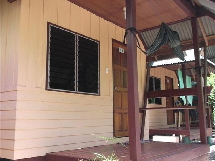 Resort Sandee Bungalows 13