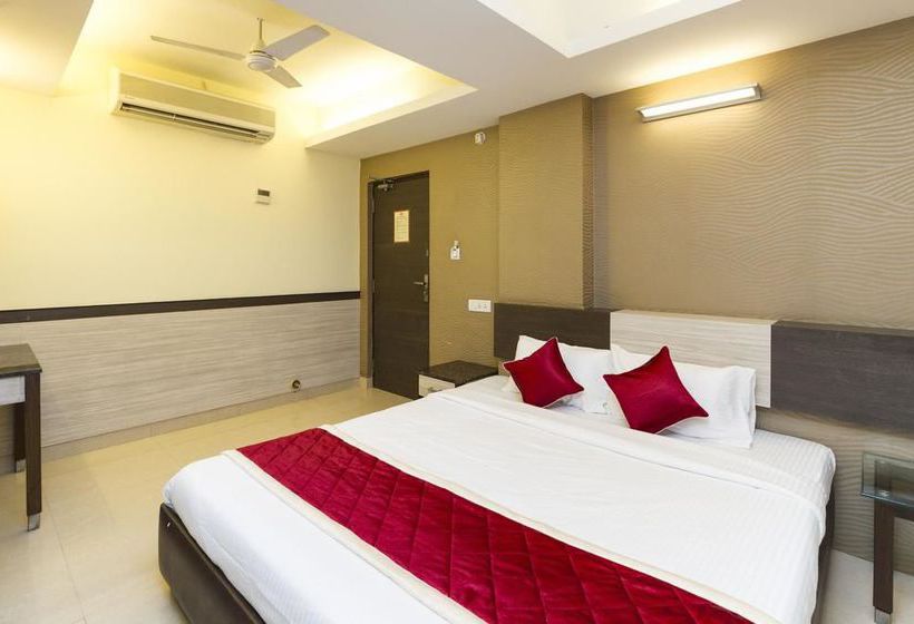 Hotel Oyo Rooms Vijayanagar 1