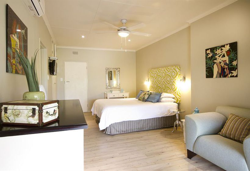 Pension La Roca Guest House 1