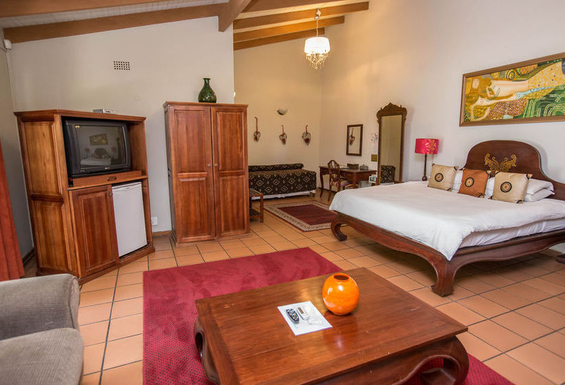 Pension La Roca Guest House 18