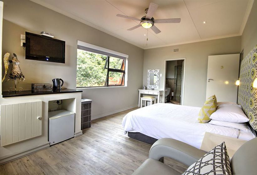 Pension La Roca Guest House 2