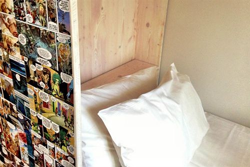 Hostel Once In Cape Town 16