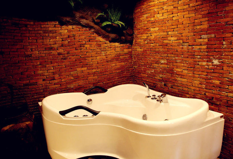 Hotel Sawadeeka Garden Resort 16