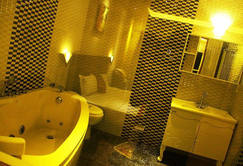 Hotel Green Trees Munnar 1