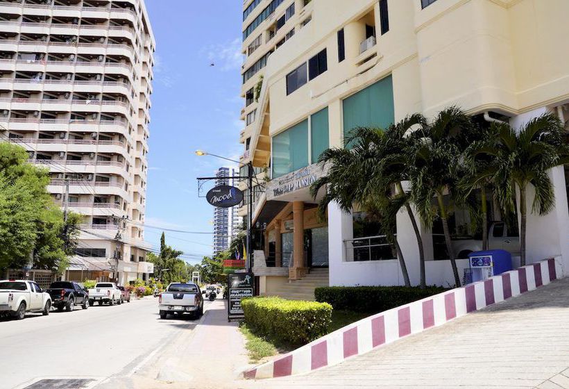 Thepthip Artdeco Apartments 12