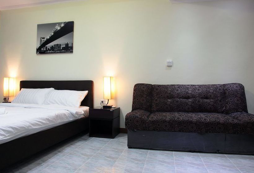 Thepthip Artdeco Apartments 7