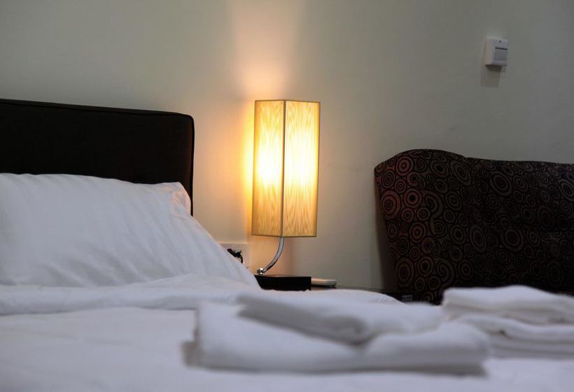 Thepthip Artdeco Apartments 9