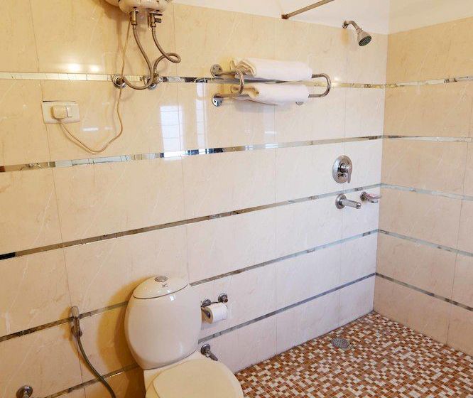 Hotel Oyo Rooms Signature Tower Gurgaon 14