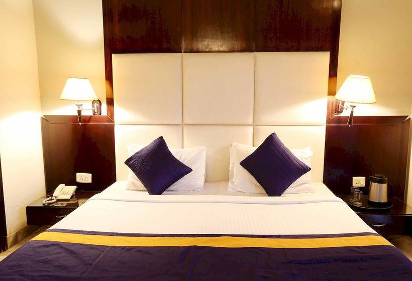 Hotel Oyo Rooms Signature Tower Gurgaon 3