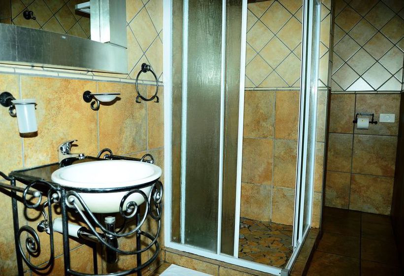 Pension 7th Street Guesthouse 9