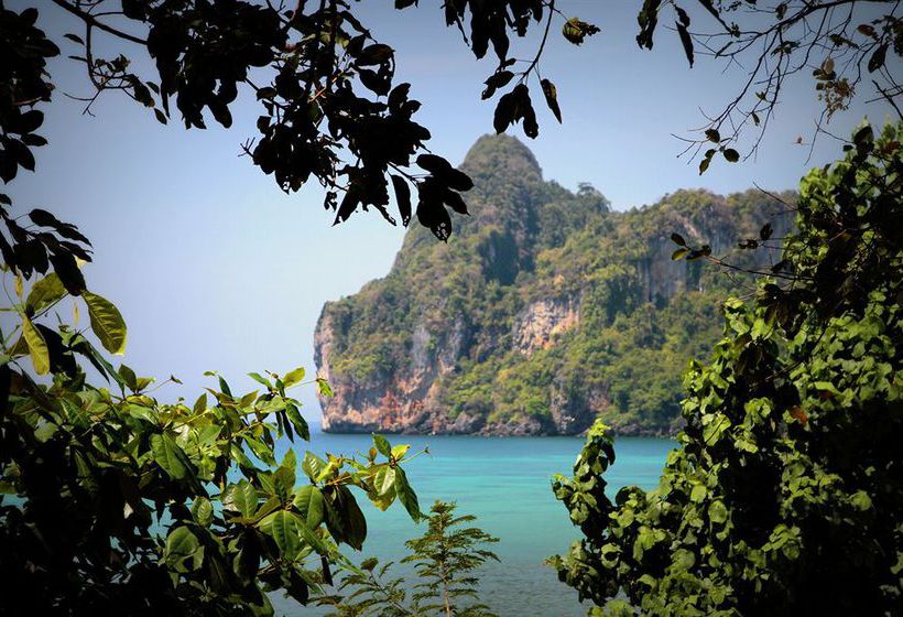 Hotel Phi Phi Cozy Sea Front Resort 11