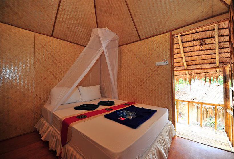 Hotel Phi Phi Cozy Sea Front Resort 2