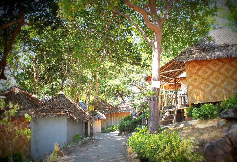 Hotel Phi Phi Cozy Sea Front Resort 8