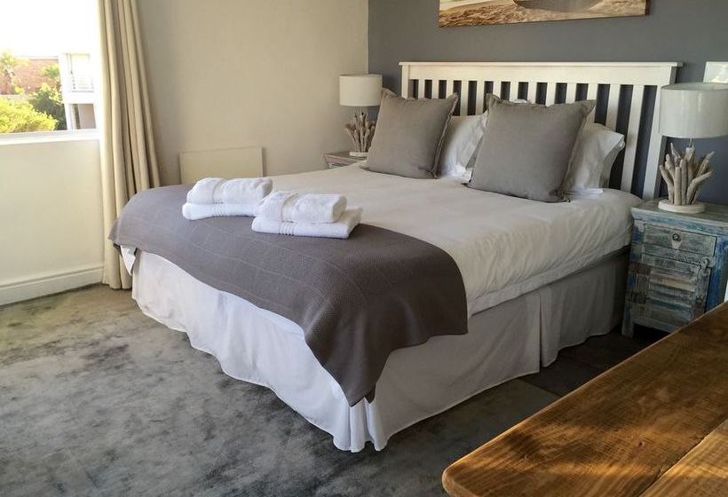 Pensión 5 Options - Guest House 5