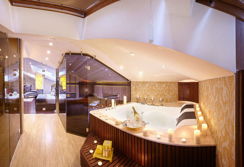 Majestic Boutique Hotel Deluxe 20