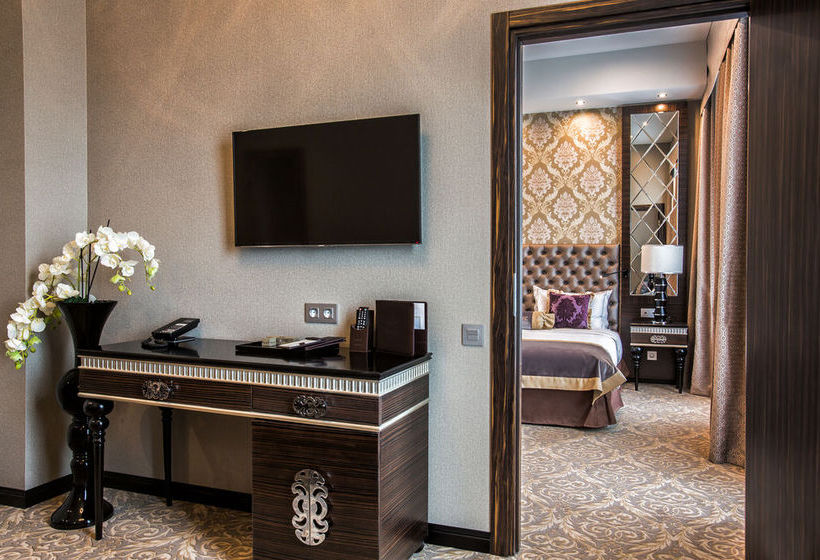 Majestic Boutique Hotel Deluxe 4