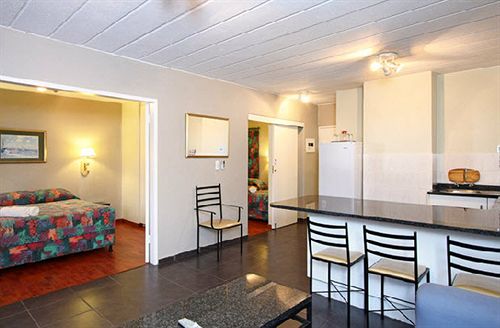 Vetho 2 Apartments Or Tambo Airport 12