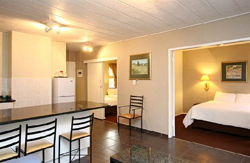 Vetho 2 Apartments Or Tambo Airport 5