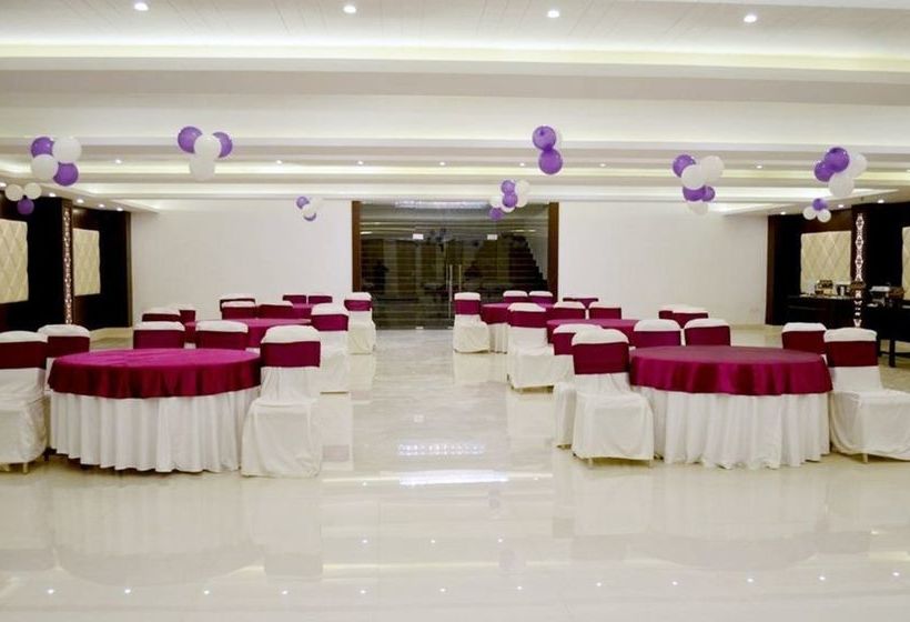 Hotel Genx Casaya Lucknow 19