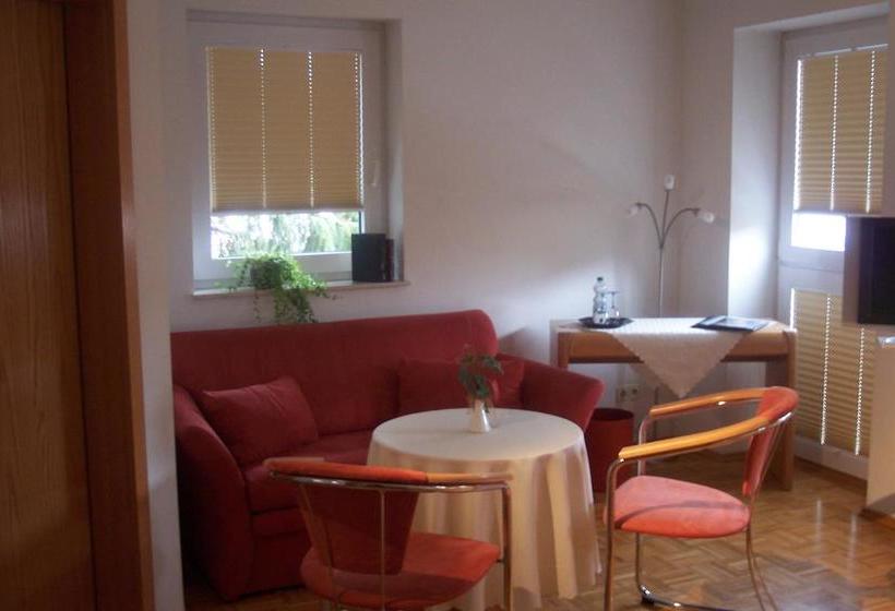 Hotel Zur Bergstrasse Garni 2