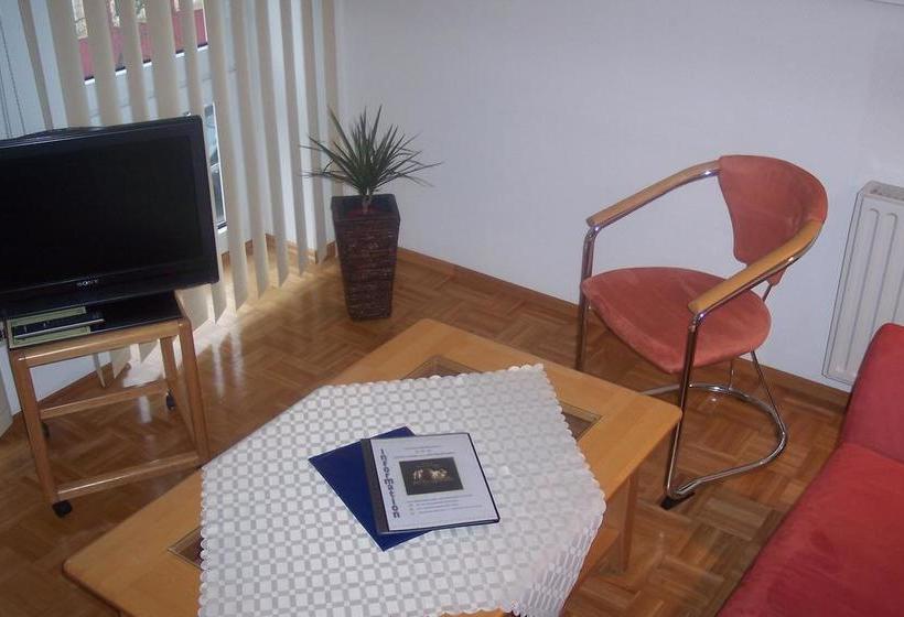 Hotel Zur Bergstrasse Garni 4