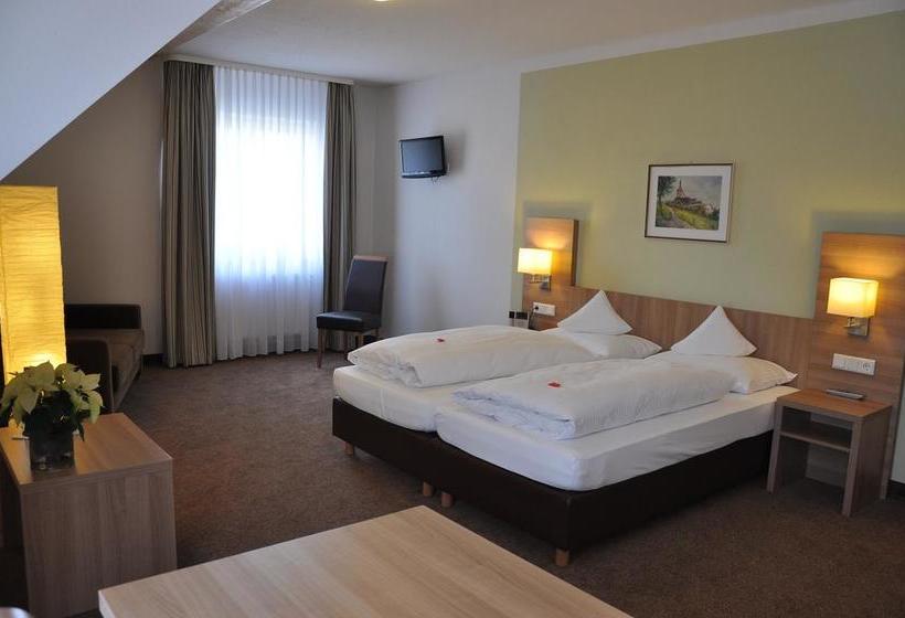 Hotel Kaiser Landhaus 12