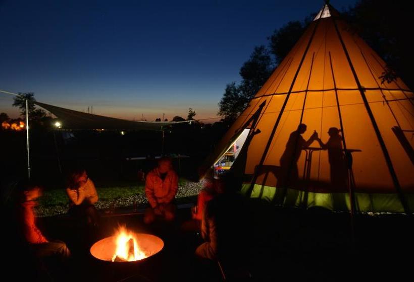 Hotel Globetrotter Lodge 14