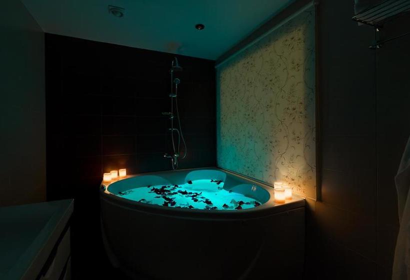 City Hotel Novosibirsk 12