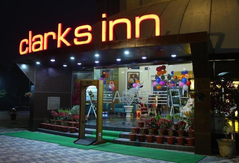Hotel Ana Clarks Inn Panchkula 12
