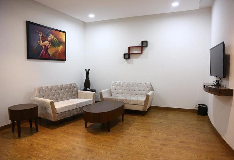 Hotel Ana Clarks Inn Panchkula 18