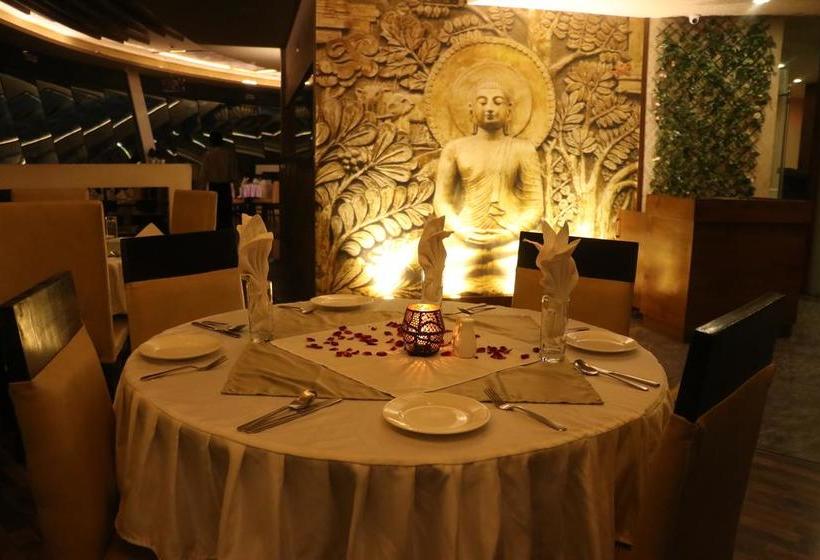 Hotel Ana Clarks Inn Panchkula 2