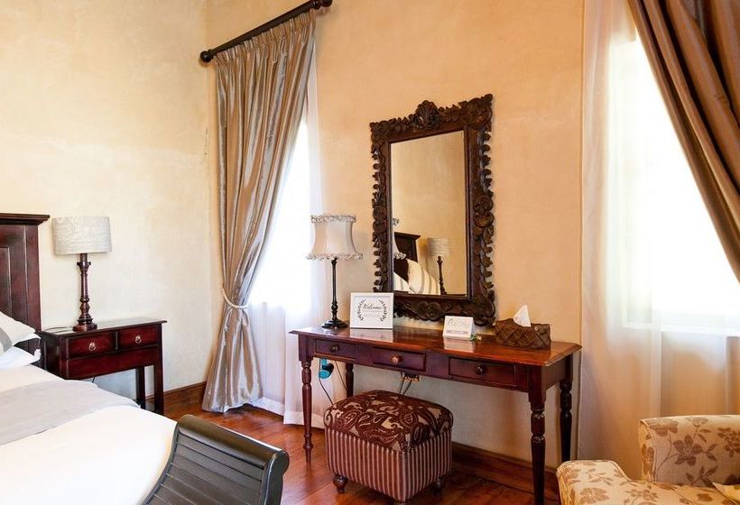 Pension Old House Luxury Guest House 10