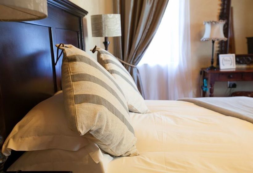 Pension Old House Luxury Guest House 5