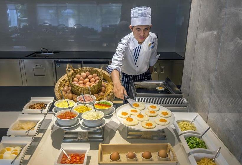 Novotel Phuket Phokeethra 12