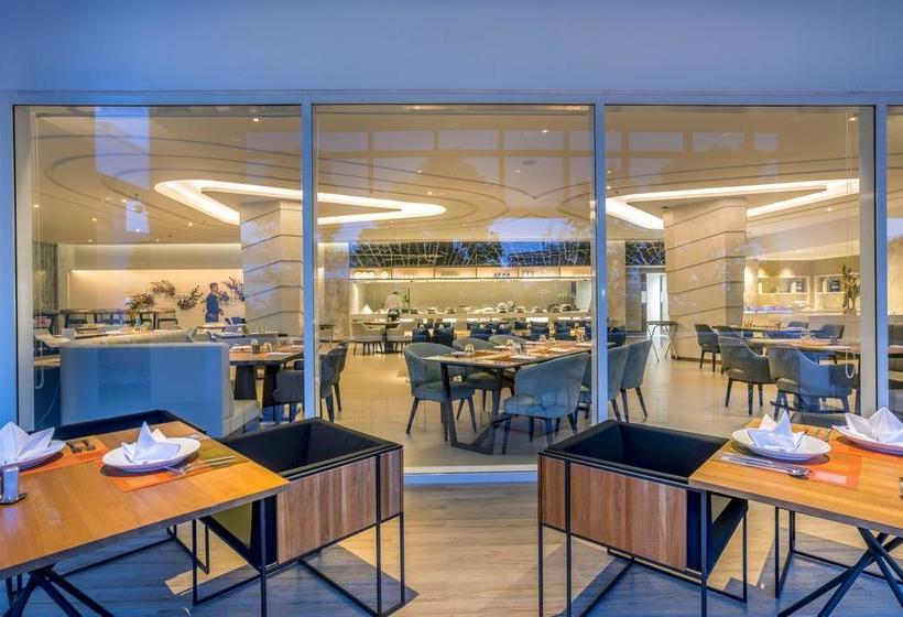 Novotel Phuket Phokeethra 16