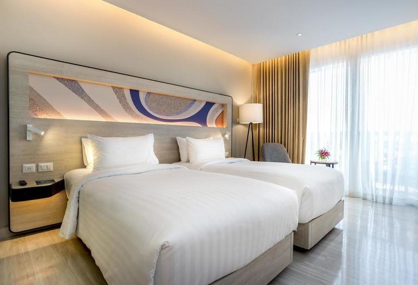 Novotel Phuket Phokeethra 6