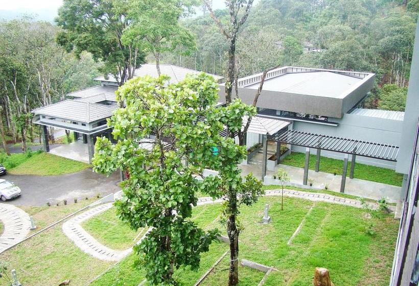 Hotel The Mountain Courtyard Thekady 3