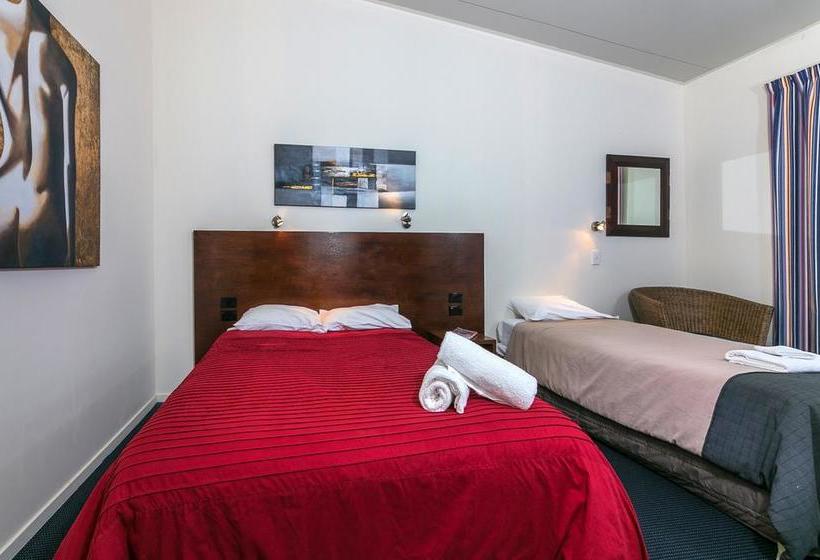 Riverlands Roadhouse Motel 16